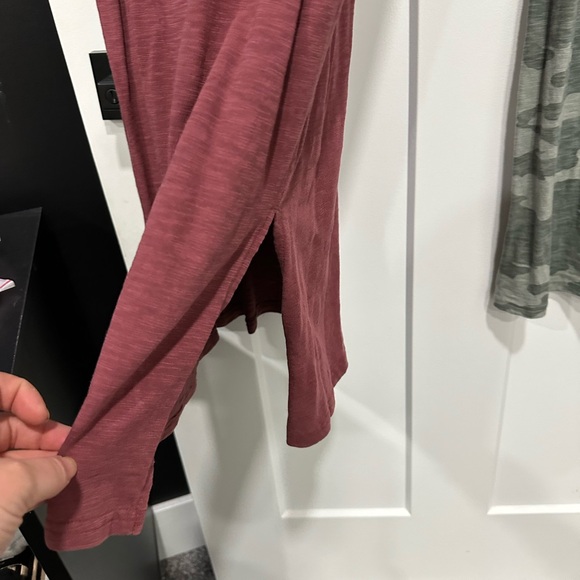 Universal Thread Maroon Top - Picture 5 of 5